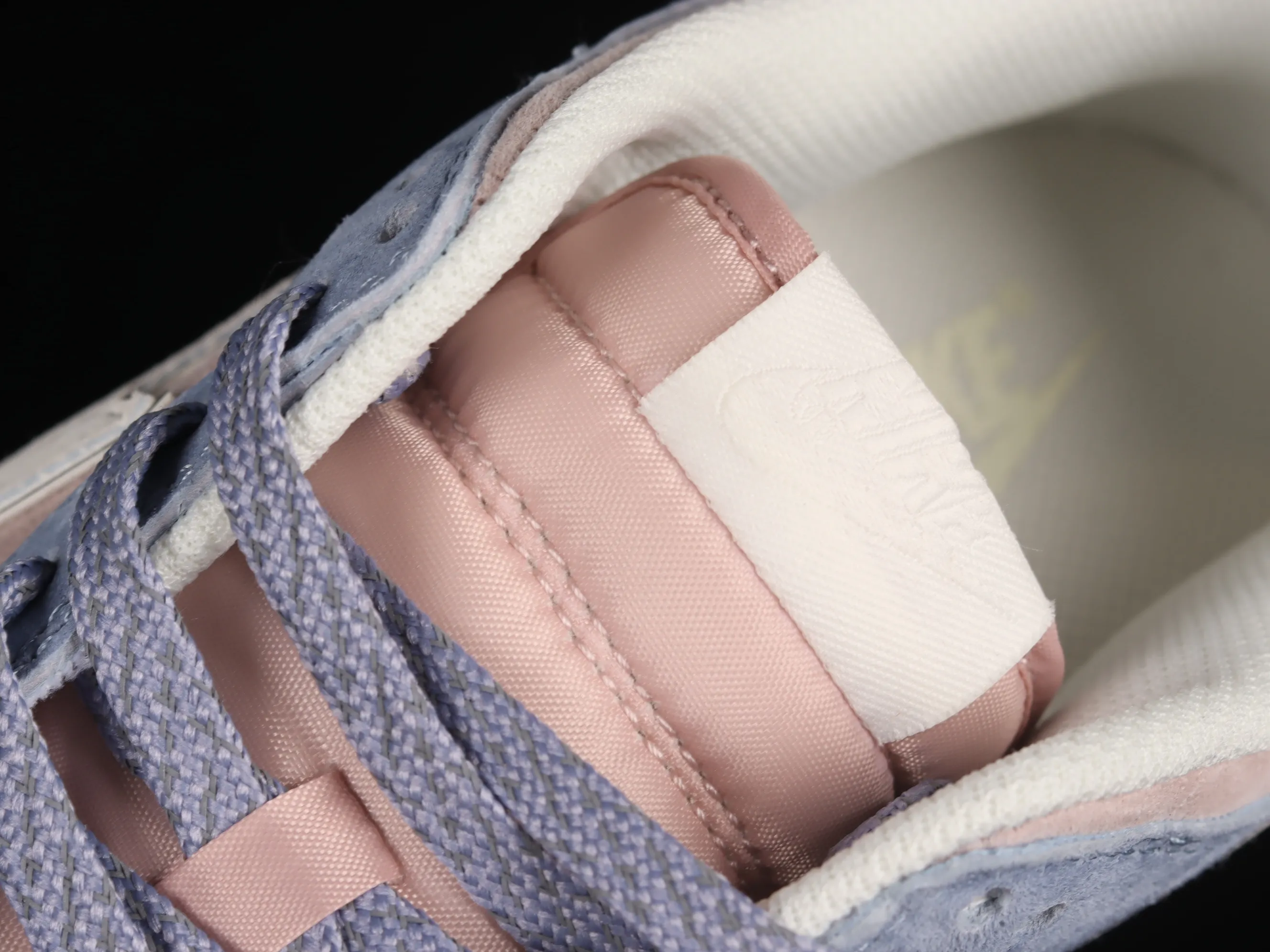All Categories Nk SB Dunk Series Nk SB Dunk Low Low-top sneakers Otomo Katsuhiro x Nk SB Dunk Low "Steamboy OST" Creative customization collaboration Otomo Katsuhiro co-branded SB low-top sports casual sneakers ST1391-205